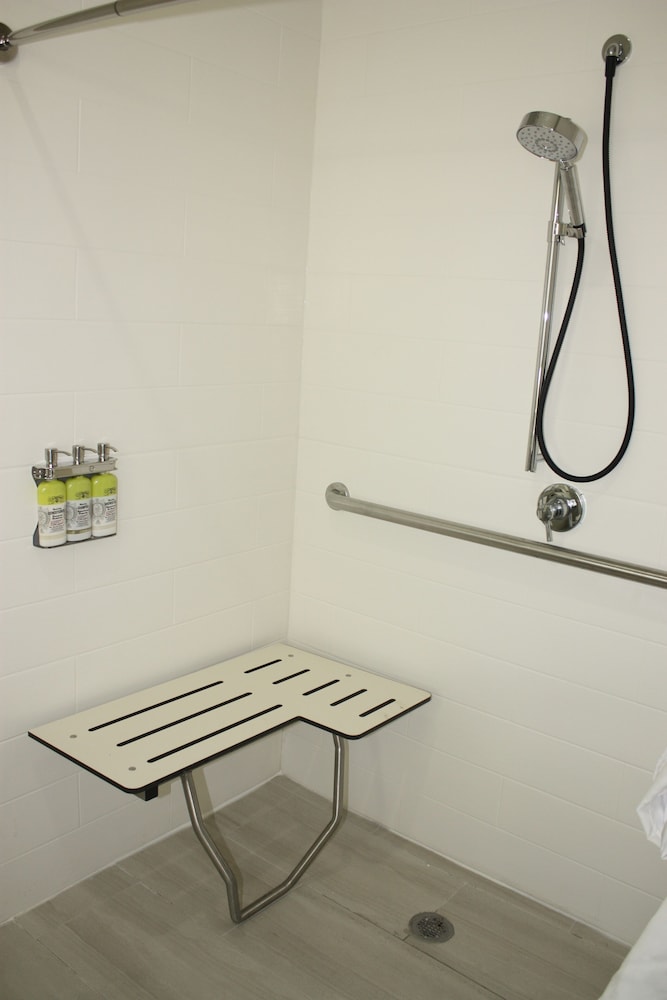 Holiday Inn Express Hotel & Suites Shamrock North by IHG - photo 42