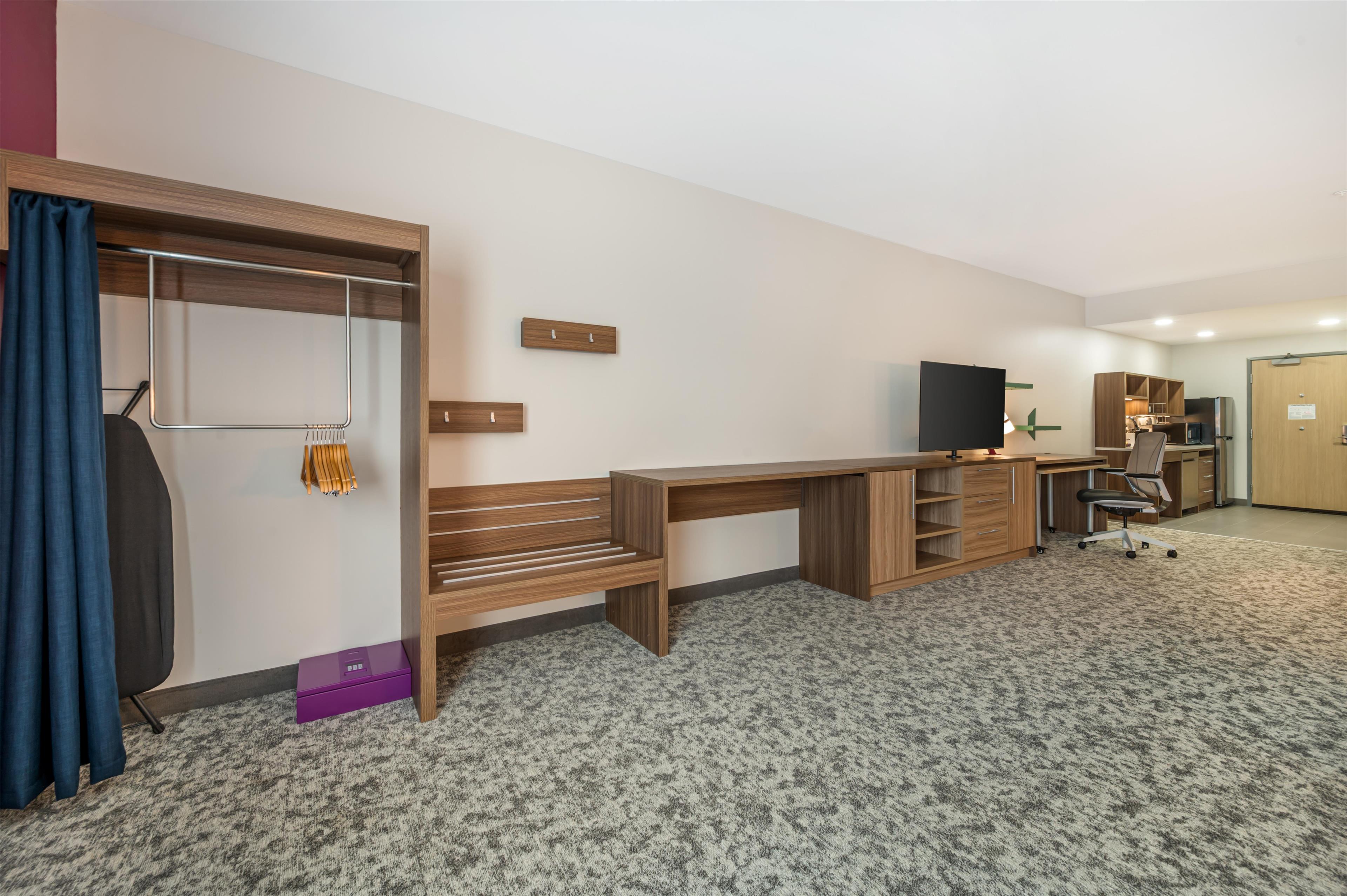 Home2 Suites by Hilton Harrisonburg University - photo 12