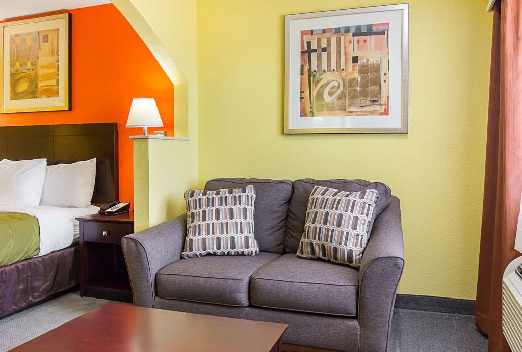 Quality Inn Carthage - photo 17