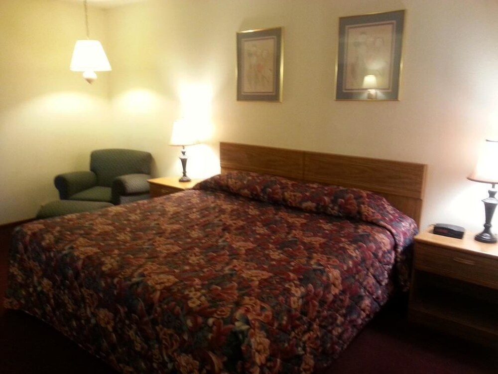 Colwell Inn - photo 4