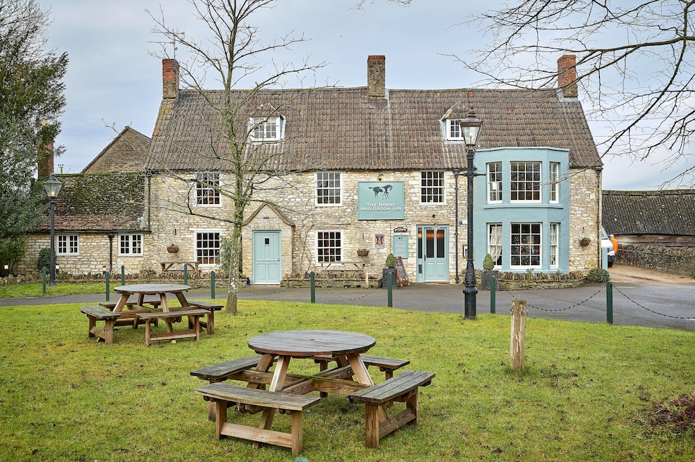 The Horse & Groom Inn - carbon neutral hotel in Malmesbury