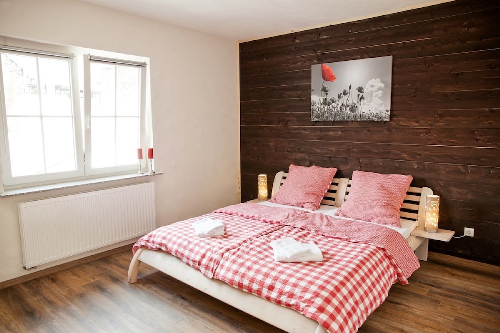 Landhaus im Rinnetal — 4-Star Luxury Hotel in Homberg, Germany