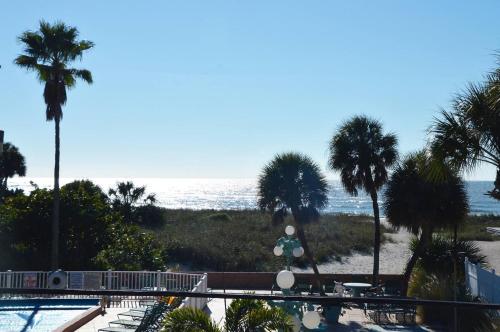 Johns Pass Beach Motel - photo 9