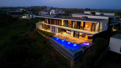 Ocean Zenith - carbon neutral hotel in Unknown City