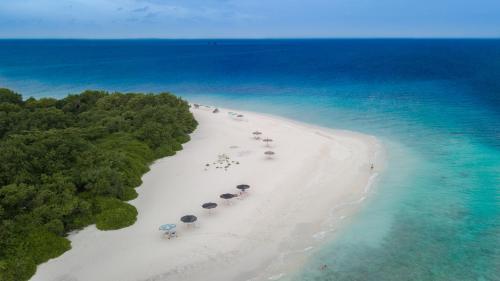 Koimala Beach Ukulhas — Unknown City — photo 3