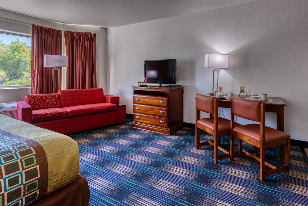 All Towne Suites - photo 12