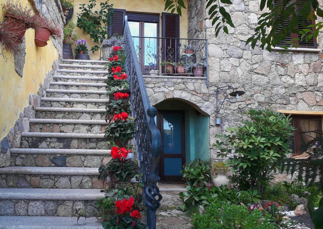 Casa Sa Hosta — 4-Star Luxury Hotel in Gavoi, Italy