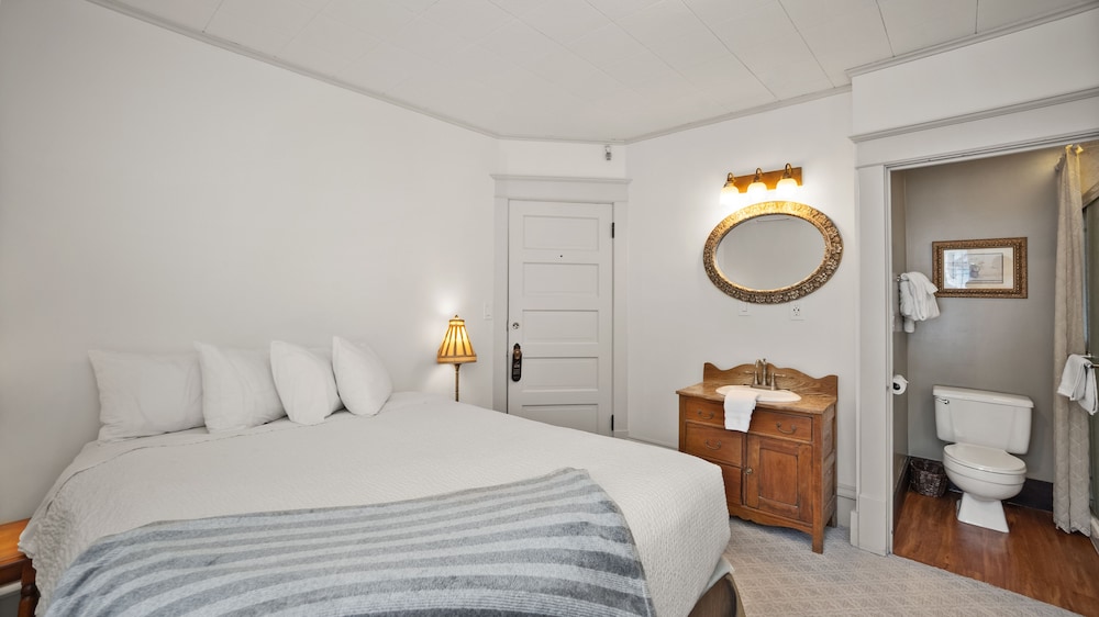 Greenbriar Inn - photo 18