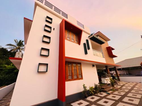 Happy Villa Homestay — 5-Star Luxury Hotel in Chelakara, India