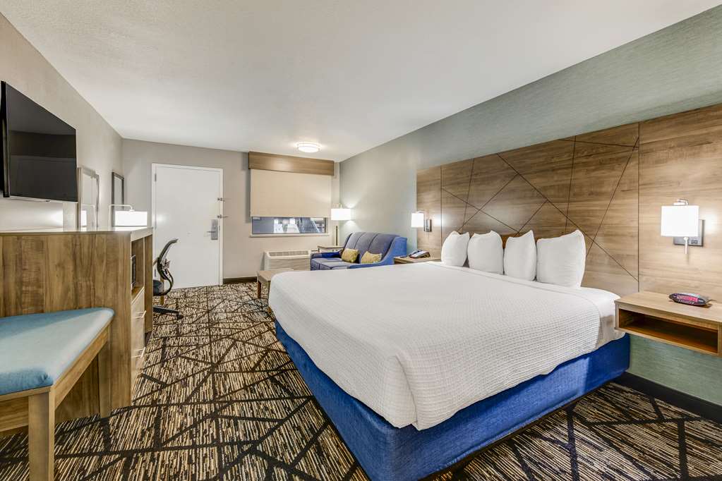 Best Western Huntsville Inn & Suites - photo 11
