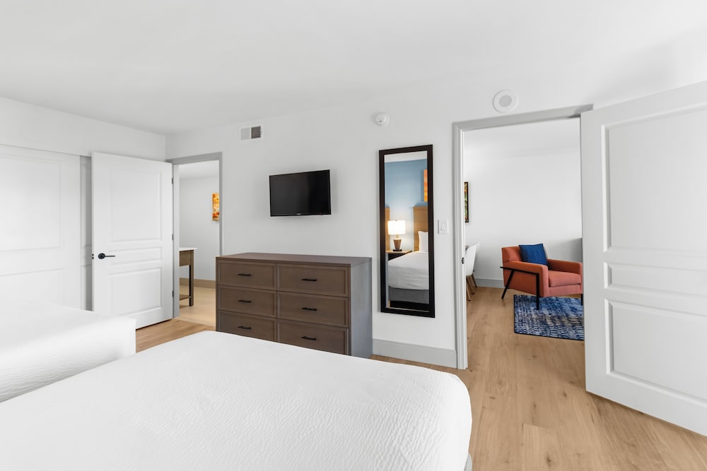 Ocean Reef Resort - photo 30