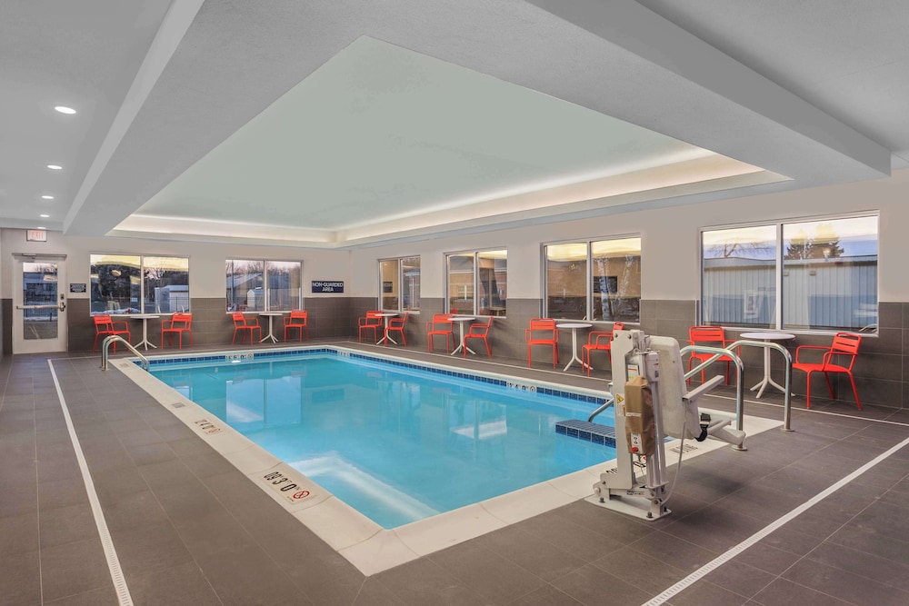 Tru by Hilton Janesville - photo 19