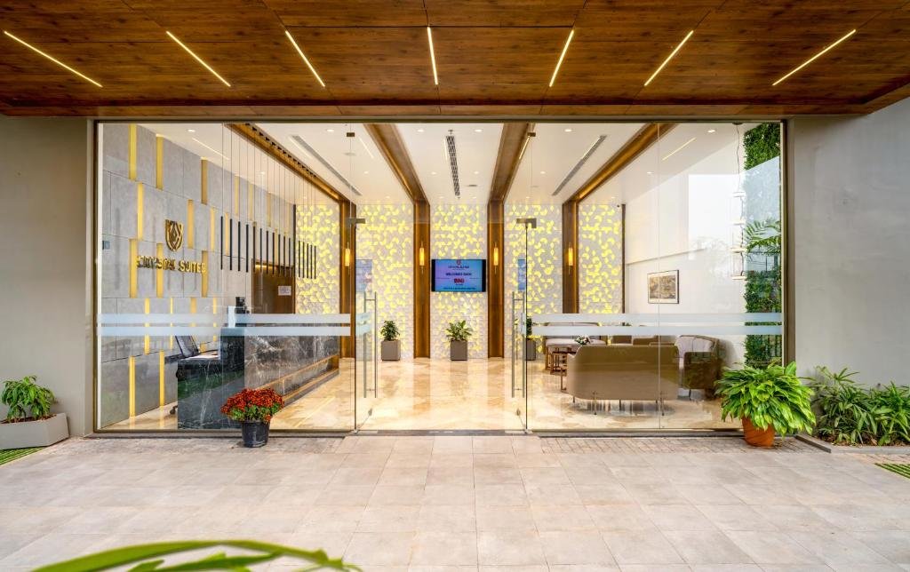 Crystal Suites - carbon neutral hotel in Badagara