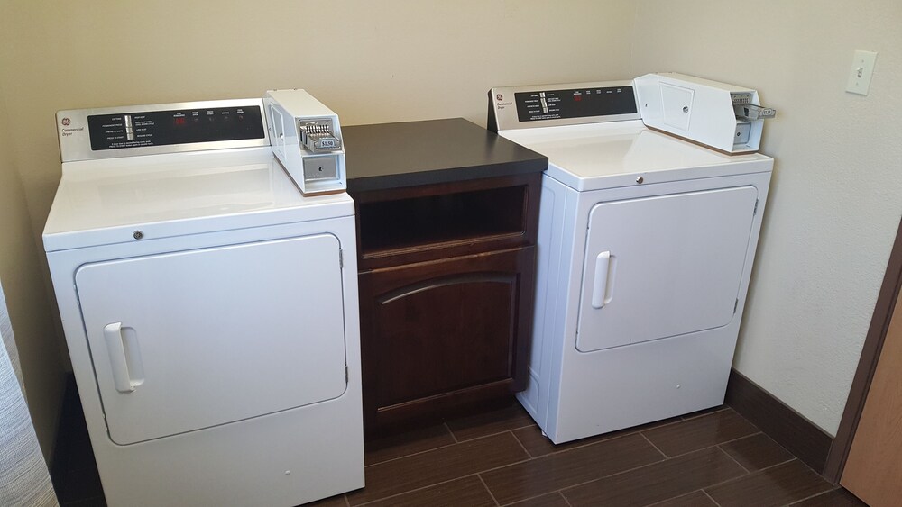 Comfort Inn & Suites Near University of Wyoming - photo 33