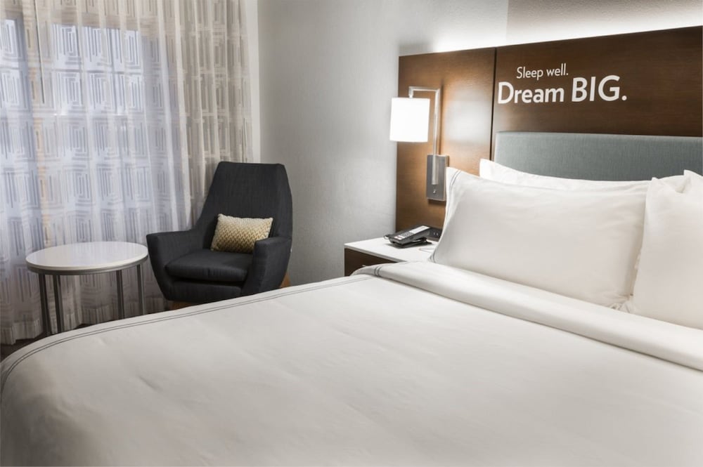 EVEN Hotel Chicago Tinley Park Conv Ctr by IHG - photo 9