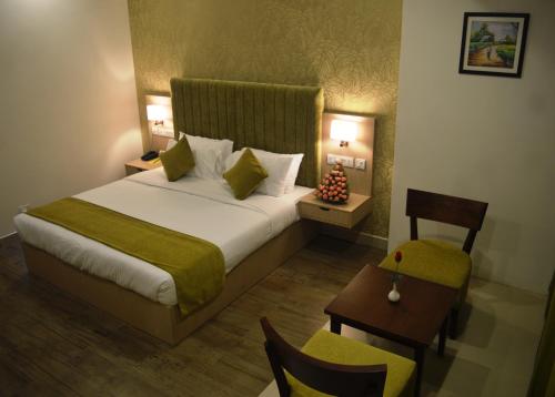 Raj Riveria Hotel — hotel in Muvattupula