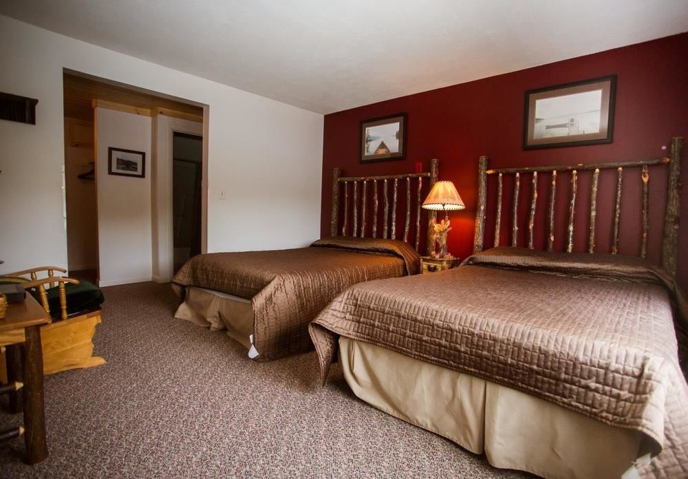 The Big Moose Inn - photo 5