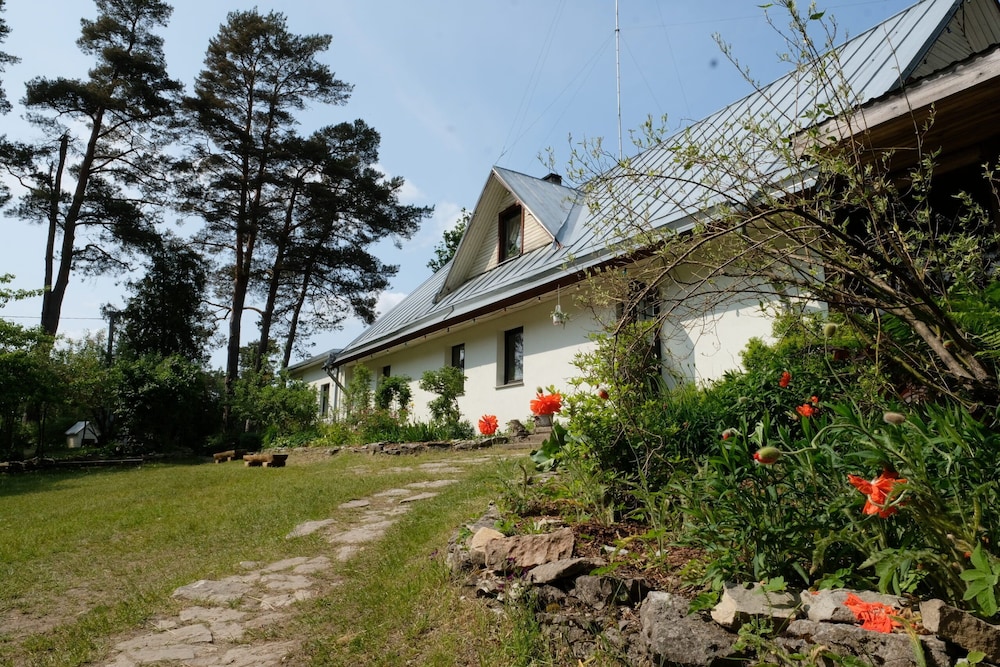 Kallaste Talu Turismitalu & Holiday Resort - carbon neutral hotel in Estonia