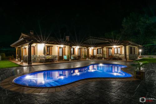 Las Carriles Apartamentos rurales — 4-Star Luxury Hotel in Cudillero, Spain