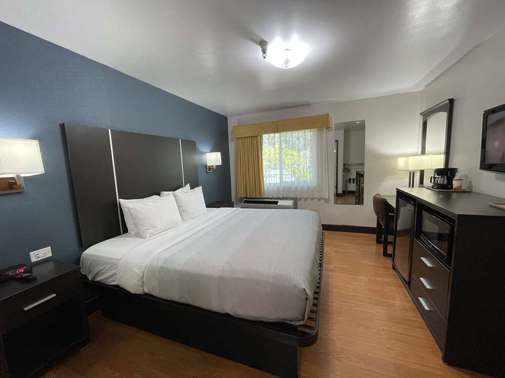 Quality Inn Ontario Airport Convention Center - photo 15