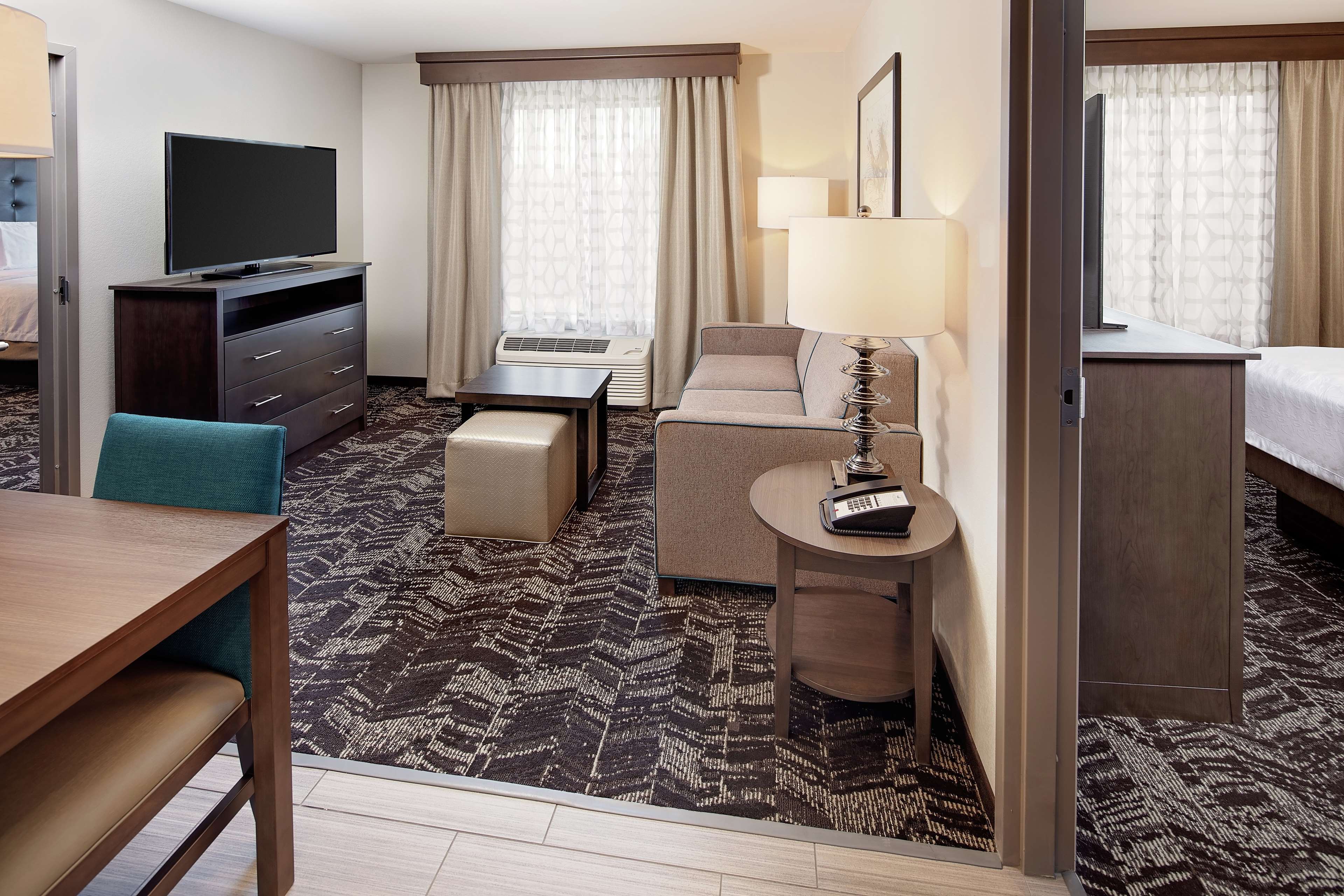 Homewood Suites by Hilton Ronkonkoma - photo 10
