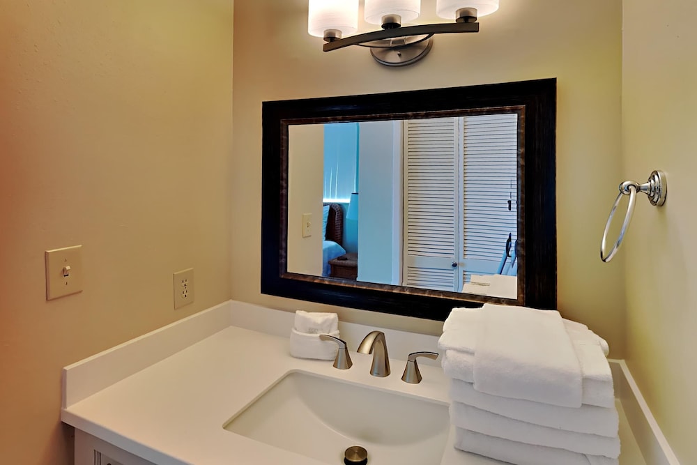 Tristan Towers by Southern Vacation Rentals - photo 39