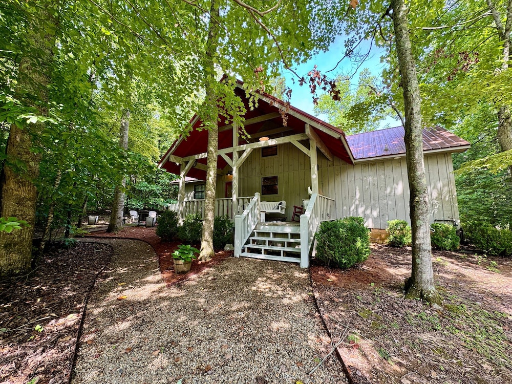 Summer Wind - last minute hotel in Sevierville