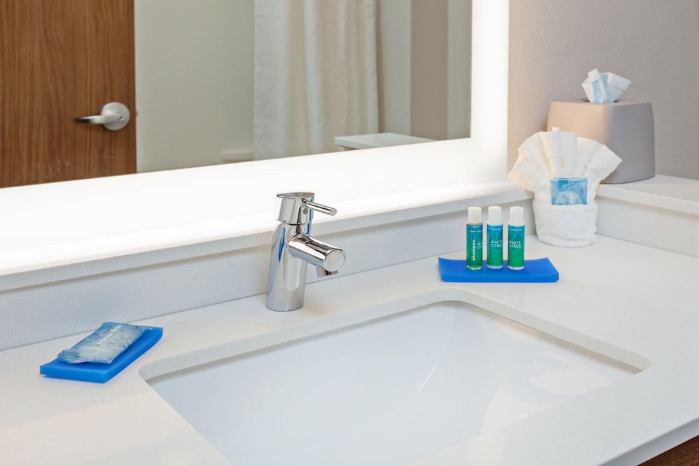 Holiday Inn Express & Suites Brigham City North Utah by IHG - photo 37