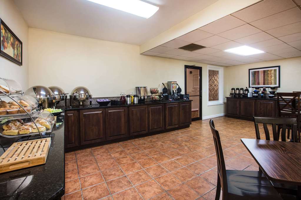 Ramada by Wyndham Ligonier - photo 27