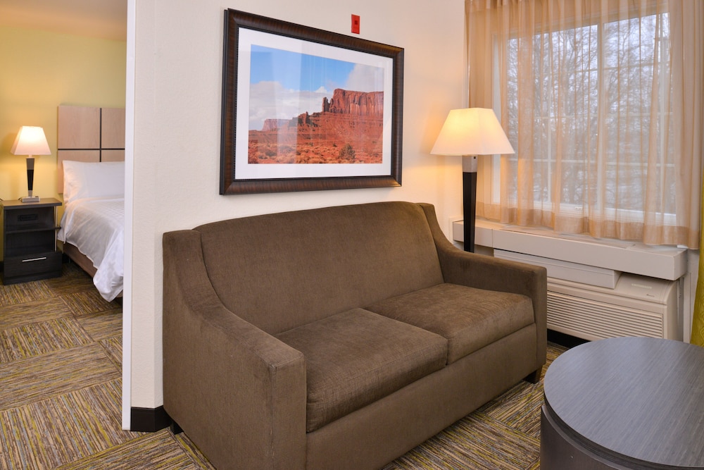 Candlewood Suites Austin Round Rock by IHG - photo 18