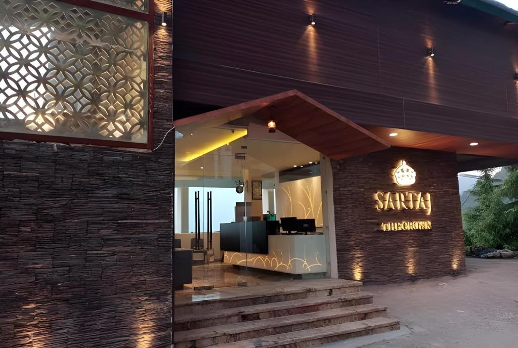 Sartaj the Crown in Dalhousie, India