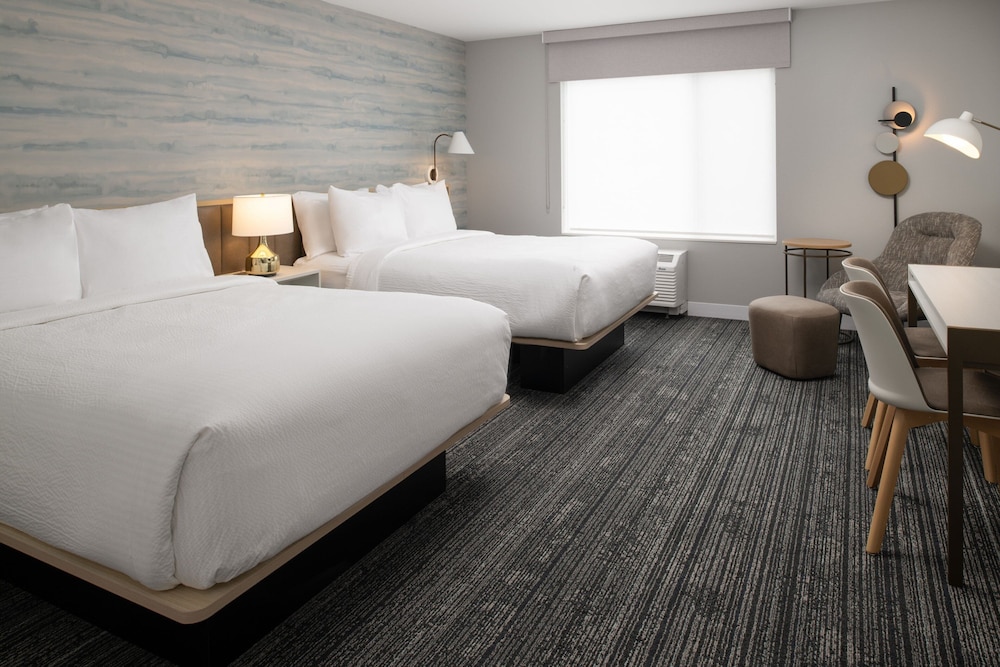 TownePlace Suites by Marriott Eugene - photo 7
