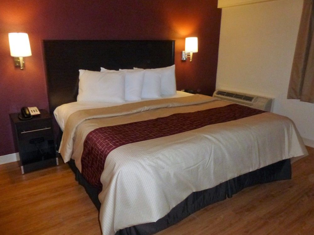 Red Roof Inn Lafayette Airport - photo 7