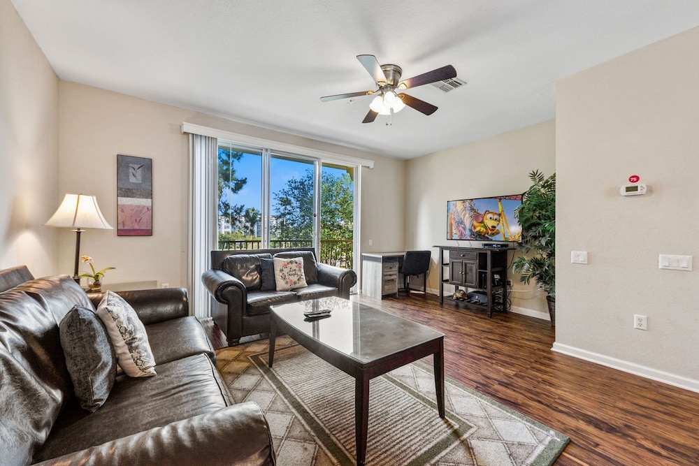 Majestic Dreams — 4-Star Luxury Hotel in Orlando, United States