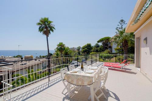 GuestHost Tre Ponti Panoramic Seaview Apartment — 4-Star Luxury Hotel in San Remo, Italy