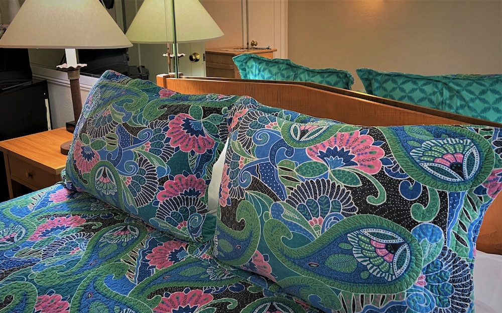Los Gatos Garden Inn Hotel - photo 13