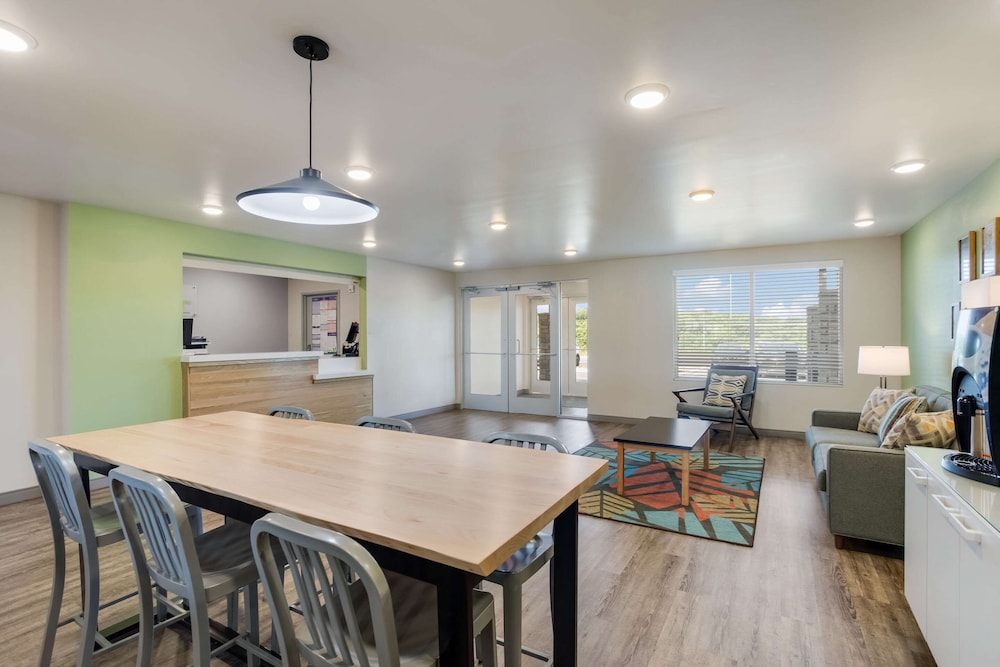 WoodSpring Suites Smyrna La Vergne - photo 4