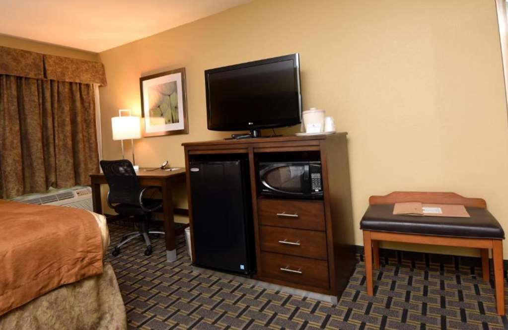Best Western Zachary Inn - photo 17