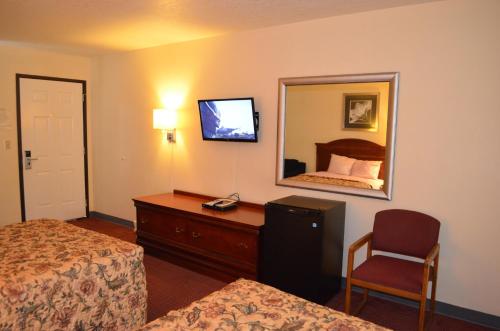 Ouachita Mountain Inn - photo 13