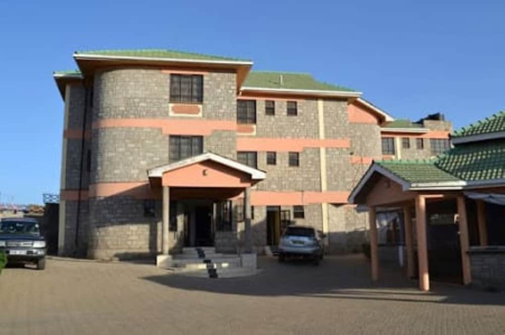 Legacy Hotel — hotel in Mwingi