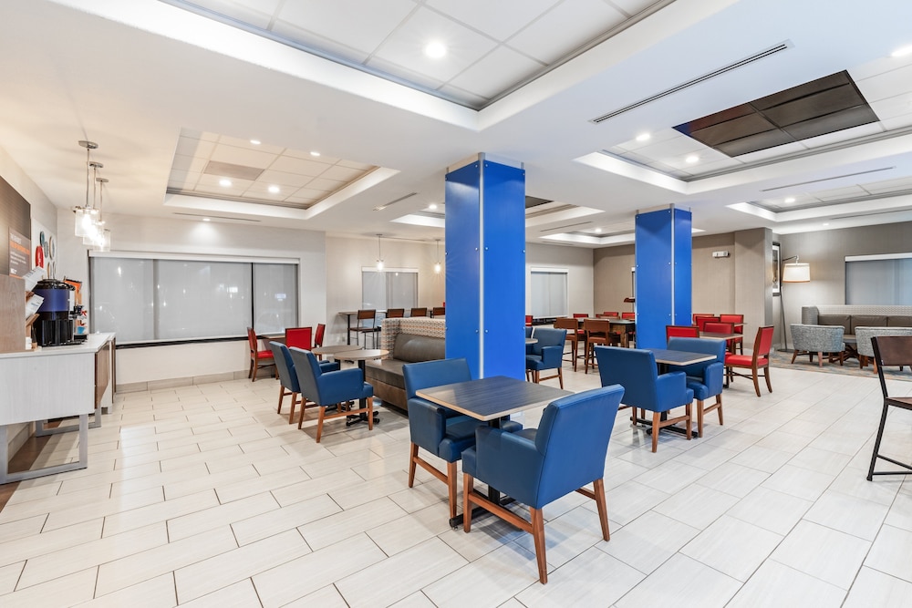 Holiday Inn Express Hotel & Suites GUYMON by IHG - photo 38