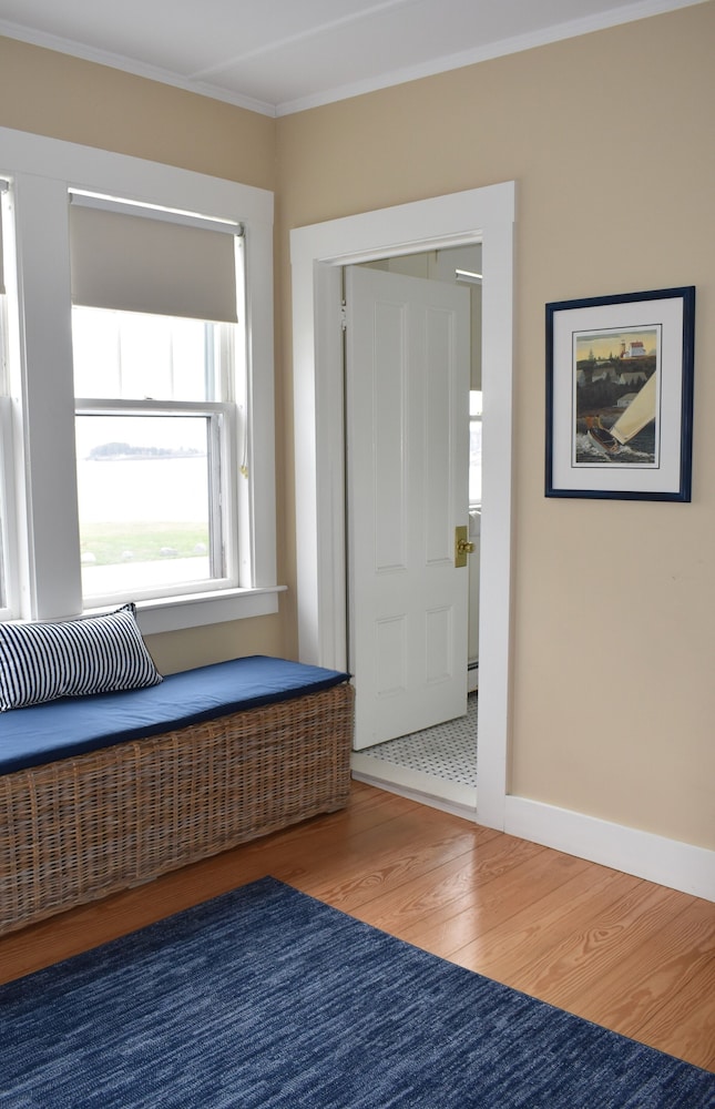 East Wind Inn on the Water - photo 24