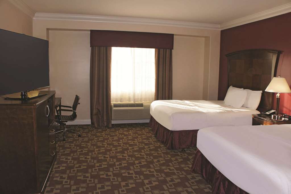 La Quinta Inn & Suites by Wyndham Moreno Valley - photo 15