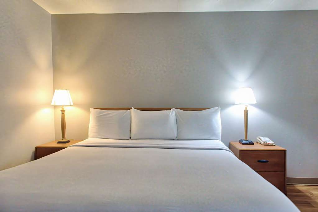 Motel 6 Buffalo NY Airport Williamsville - photo 17