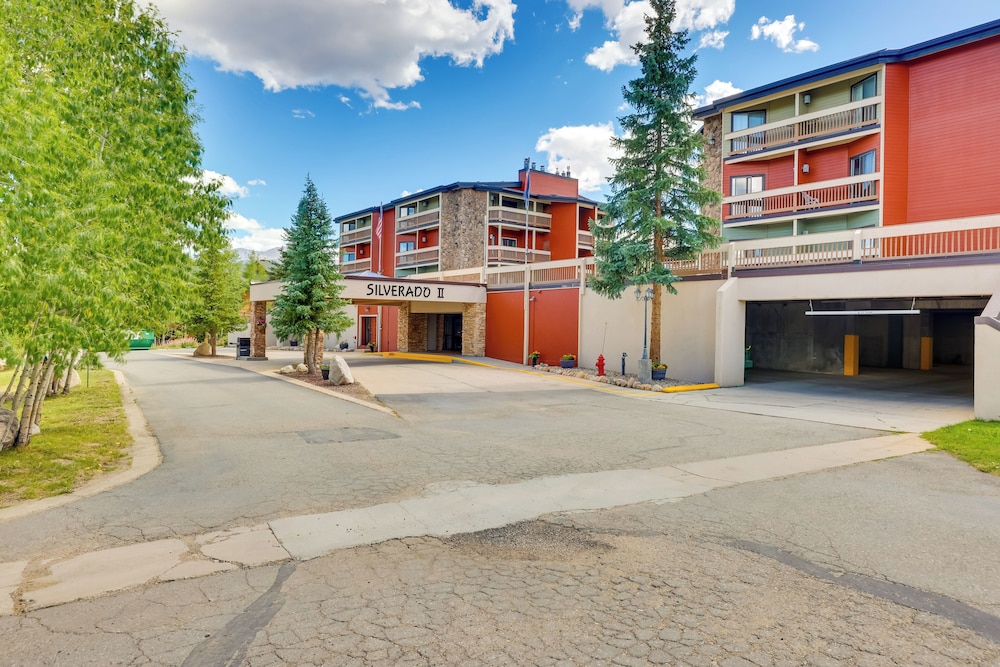 Mtn Condo w Ski Locker & Pools 3 Mi to Resort - photo 42