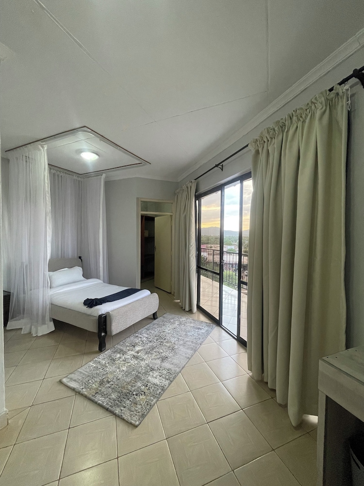 Iman Hotel — Isiolo — photo 5