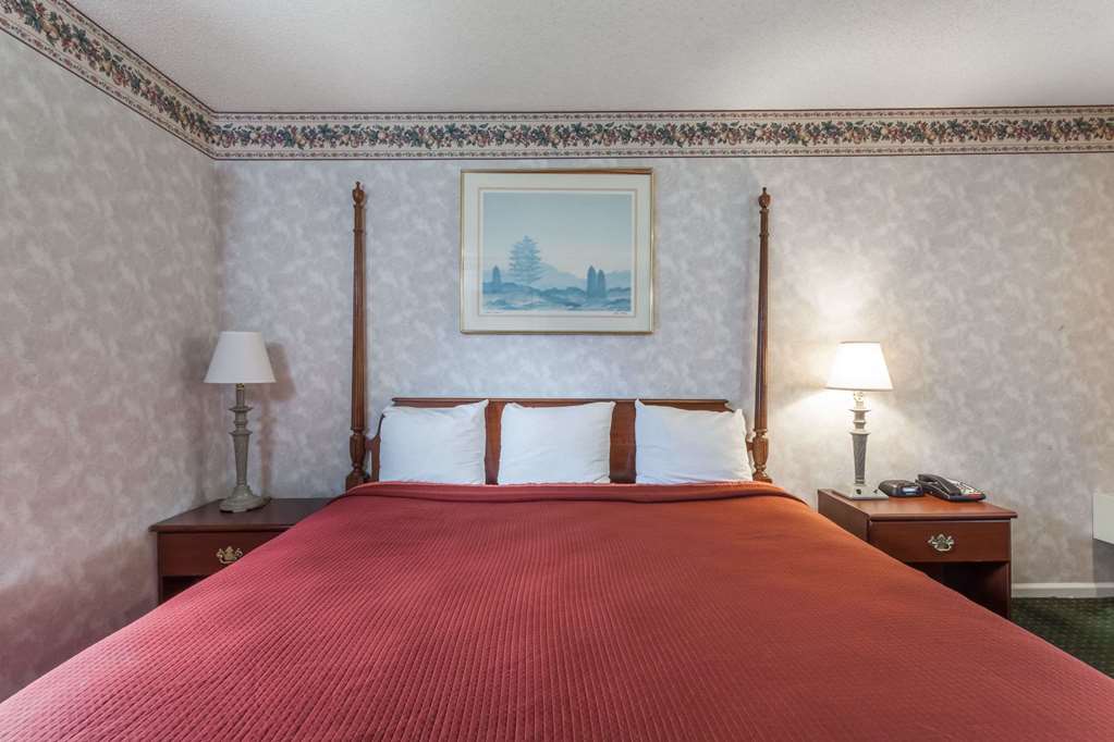 Travelodge by Wyndham Great Barrington Berkshires - photo 8