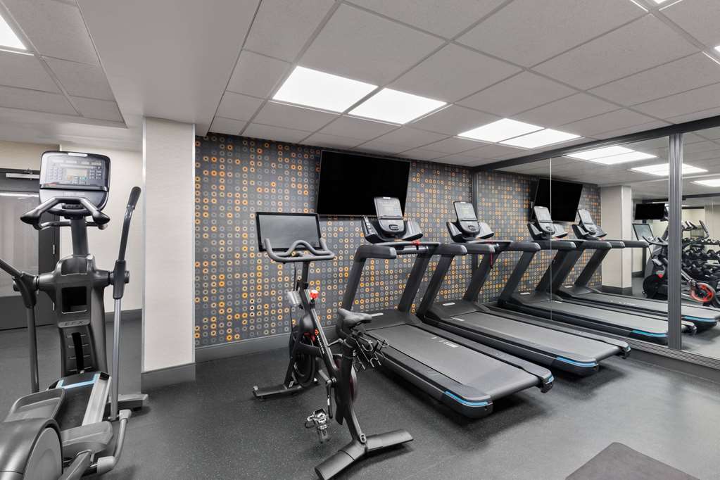 La Quinta Inn & Suites by Wyndham Goodlettsville Nashville - photo 4