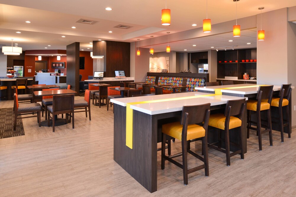 TownePlace Suites by Marriott Laplace - photo 18