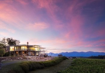 Mahana Villa